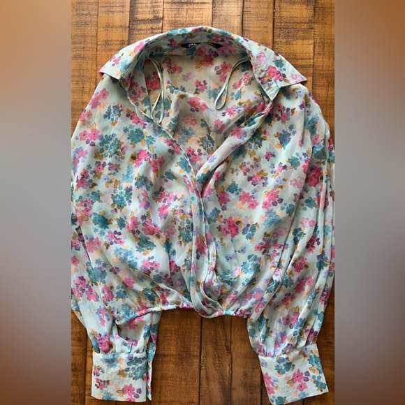 Zara sheer flower blouse - Picture 1 of 6